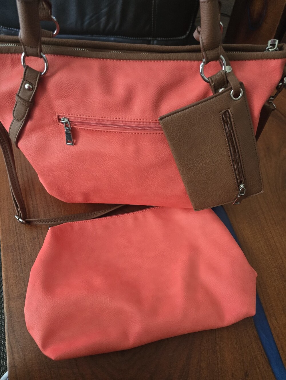 Coral Pink Shoulder Bag & Brown Trim - Classic Everyday Tote 3 In 1 Black Rivet - Picture 6 of 16